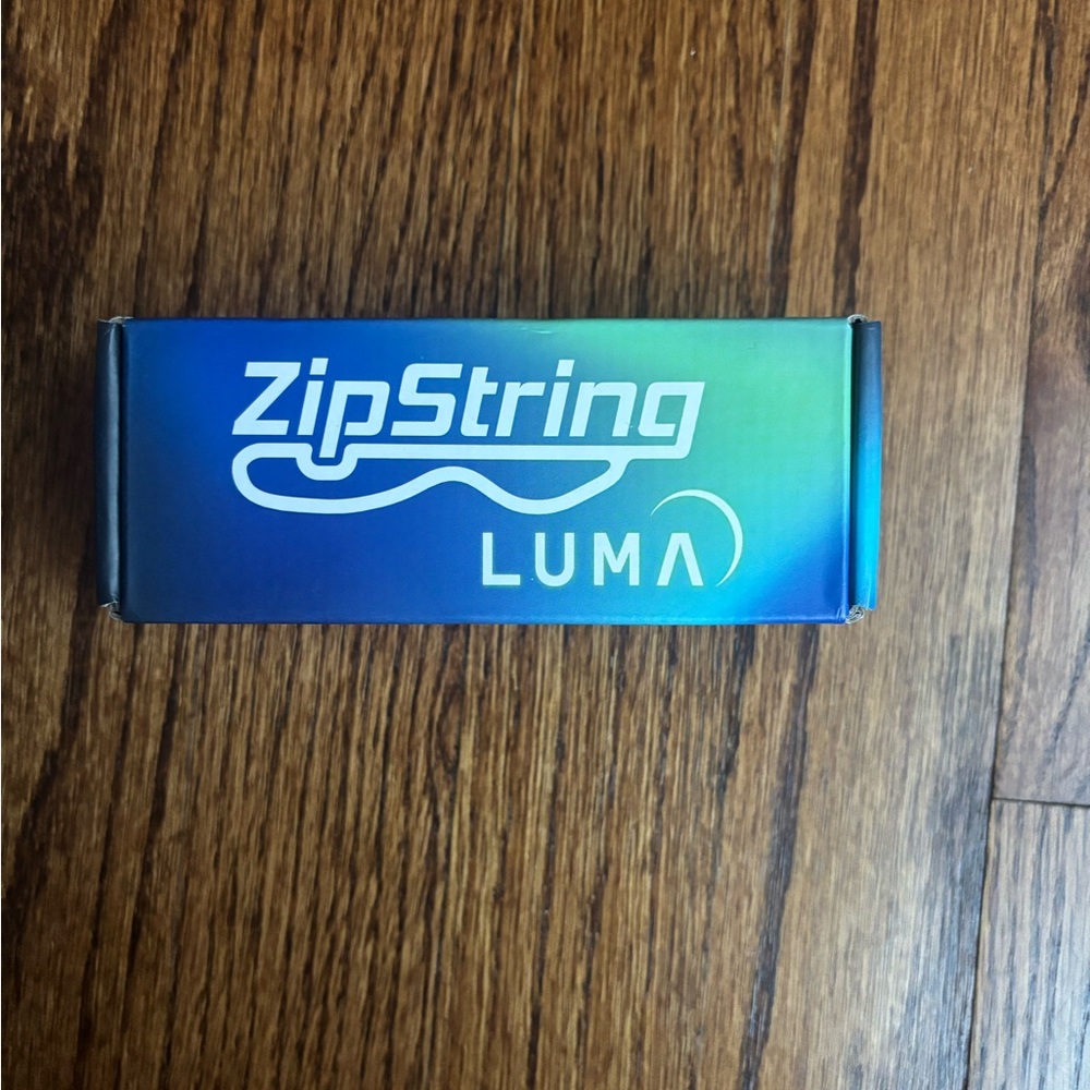 ZipString LUMA Toy